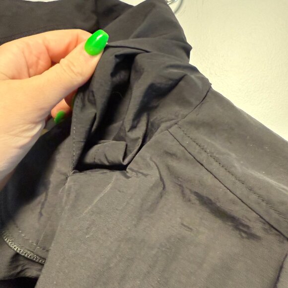 Quince Water Repellent Windbreaker Jacket Black Medium - Picture 5 of 10